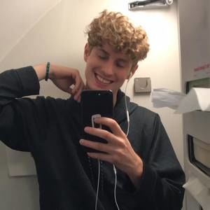 Meet your Posher, Austin